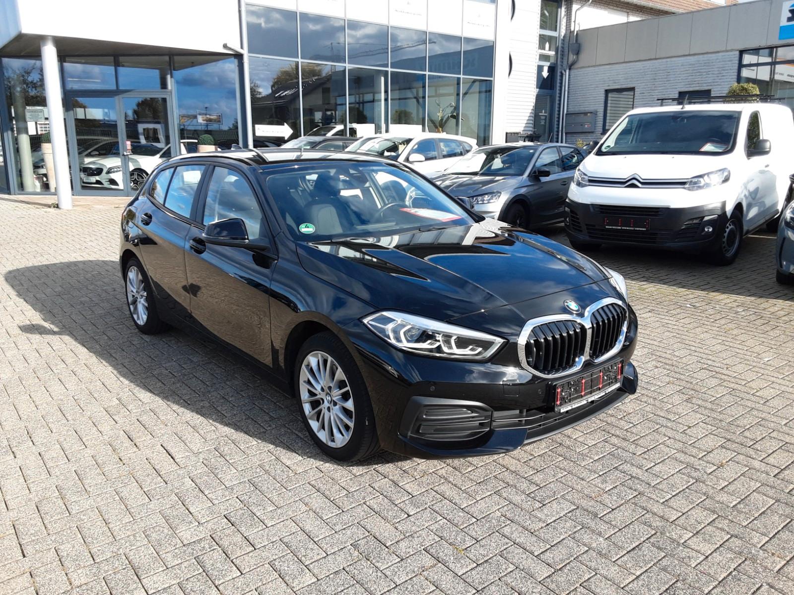 BMW 118i Advantage Autom Navi AppCon SH PDC AHK-Ab