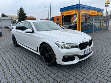 BMW 740 - 5