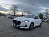 Hyundai I30 Fastback mit Anschlussgarantie... - Hyundai i30 Gebrauchtwagen in Erfurt