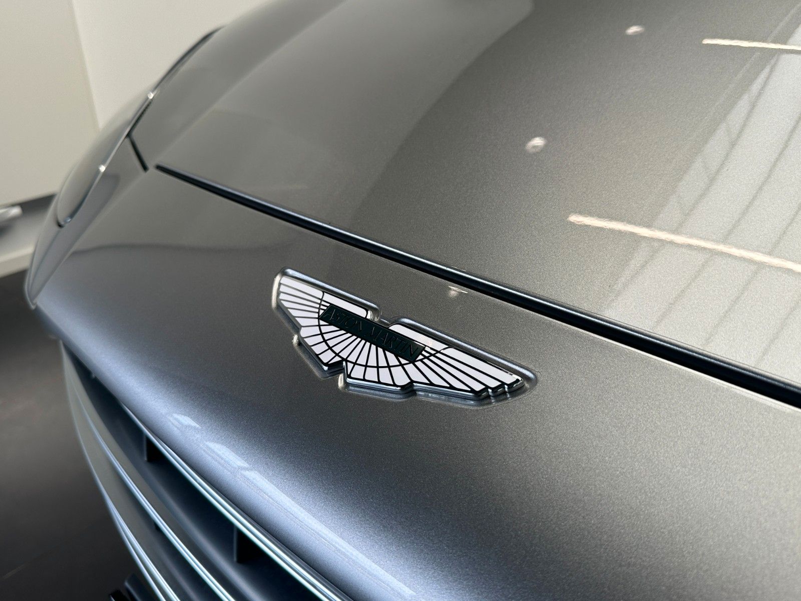 Aston Martin DBX707-Aluminite Silver-Standheizung-Leder foto 9