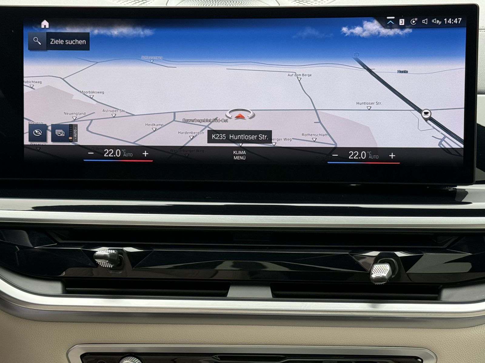 Fahrzeugabbildung BMW X7 M60i 6-Sitzer NAV+LASER+PANO+B&W+360°+ACC+1HD