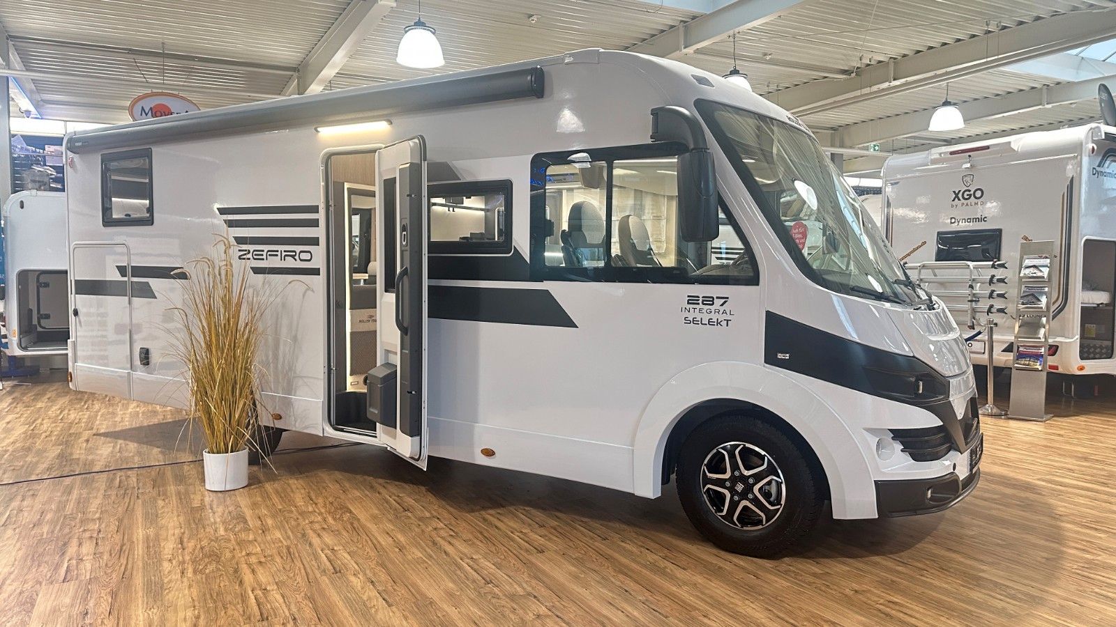 Fahrzeugabbildung Roller Team Zefiro 287 Integral Modell 2025 SUMMER SALE