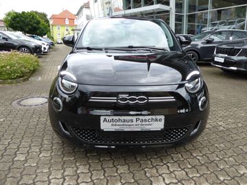 Fiat 500e Action