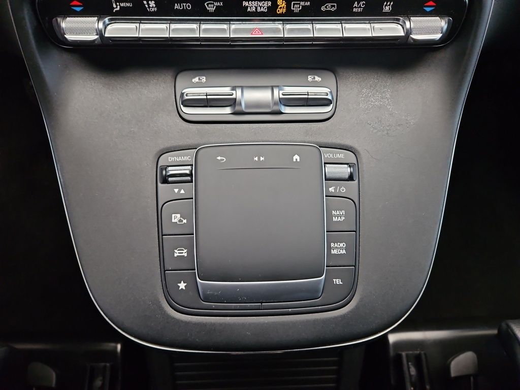 Fahrzeugabbildung Mercedes-Benz V 300 d AVG lang 7 Sitze STHZ DISTRONIC AHK SOUN