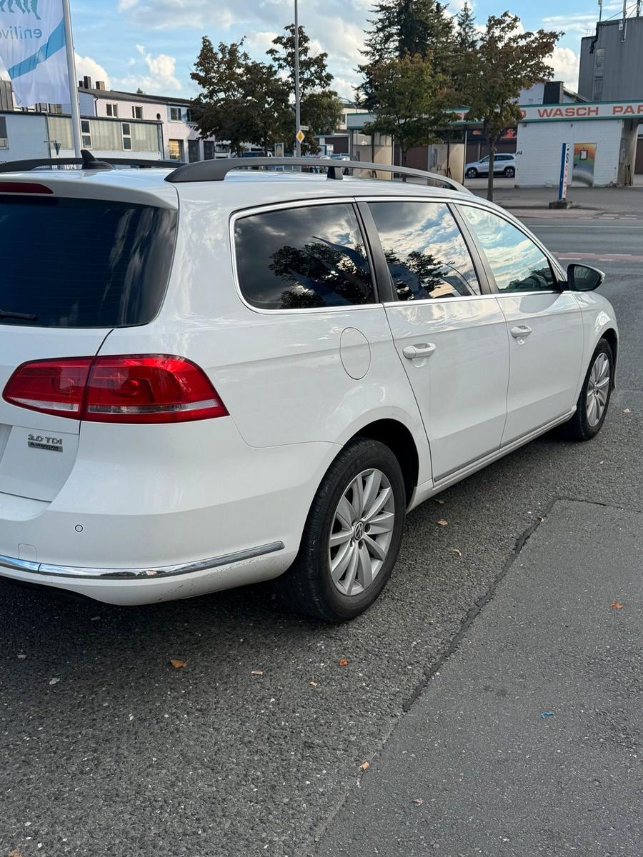Volkswagen Passat 2011 — photo 5