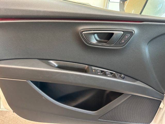 Seat Leon FR Lim. 5-Türer*2.HAND*SCHECKHEFT*LED*TOUCH