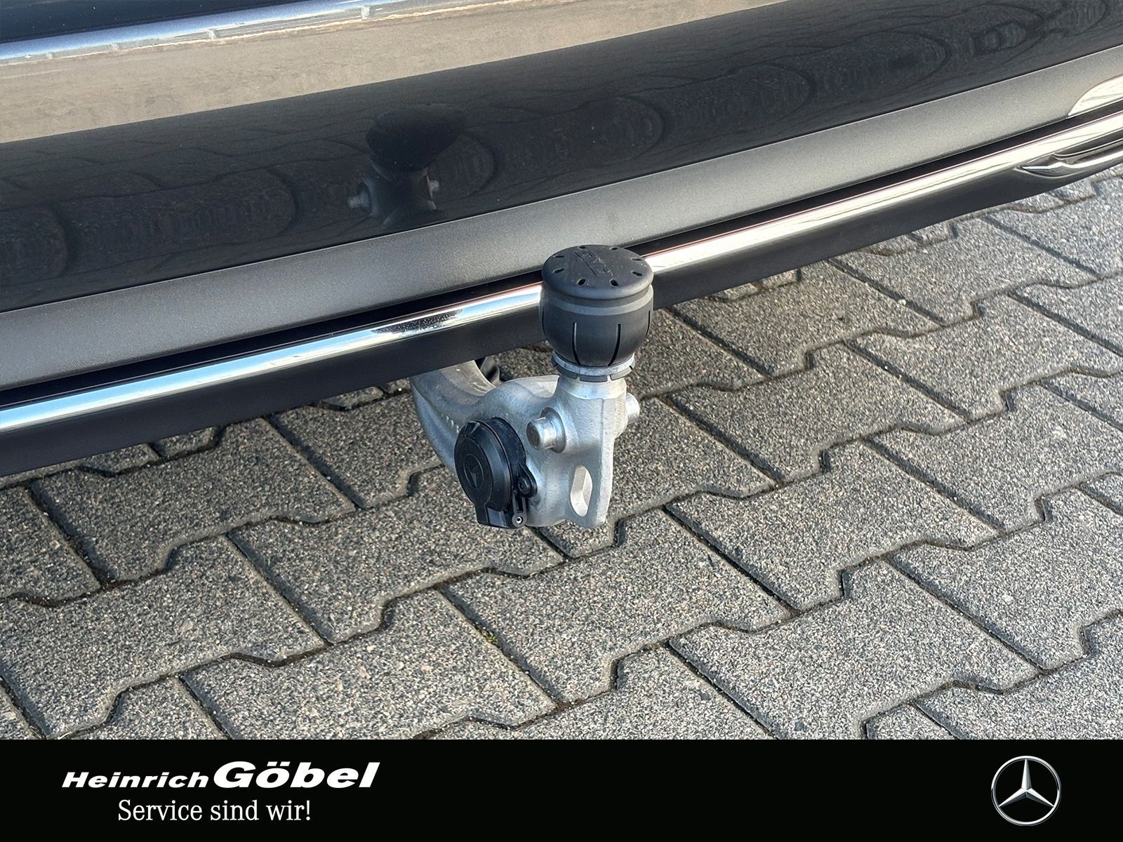 Fahrzeugabbildung Mercedes-Benz E 200 T AVANTGARDE*AHK*MEMORY*DIGITAL-L*360°KAM