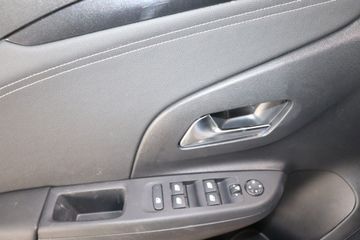 Fotografie des Opel Corsa 1.2 Direct Injection Turbo GS