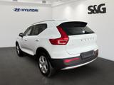 Volvo XC40 Momentum Pro 2.0 Diesel 2WD AHK*RÜCKFAHRKAM - weiße Volvo XC40