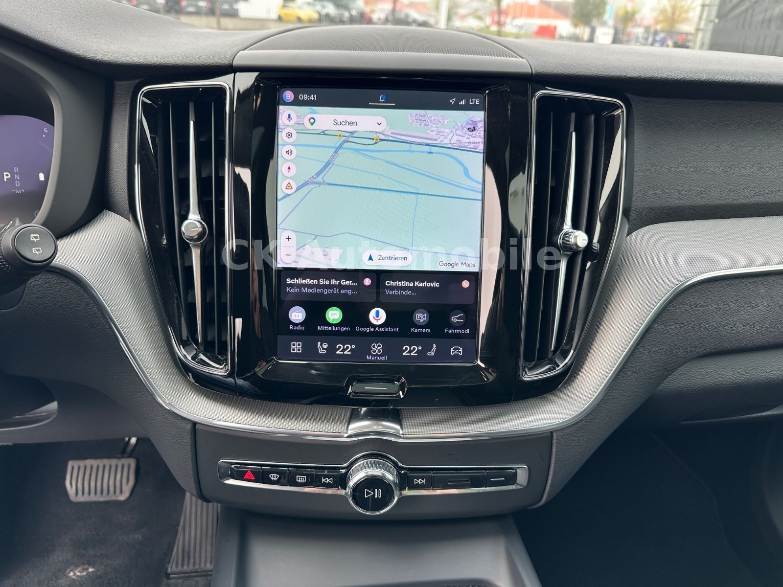 Fahrzeugabbildung Volvo XC60 B4 Plus Bright AWD/Navi/Leder/Pano/LED/Kam.