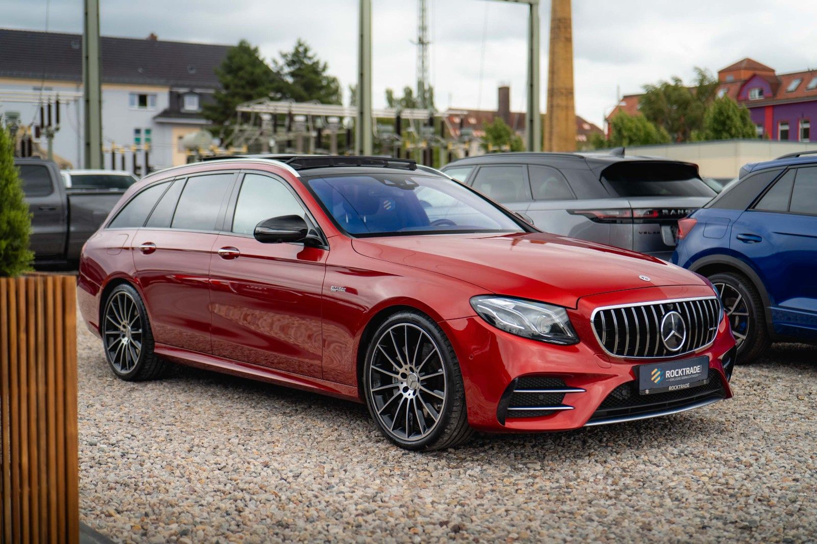 Fahrzeugabbildung Mercedes-Benz E 43 AMG 4Matic Night-Paket *Airmatic*ACC*Pano*