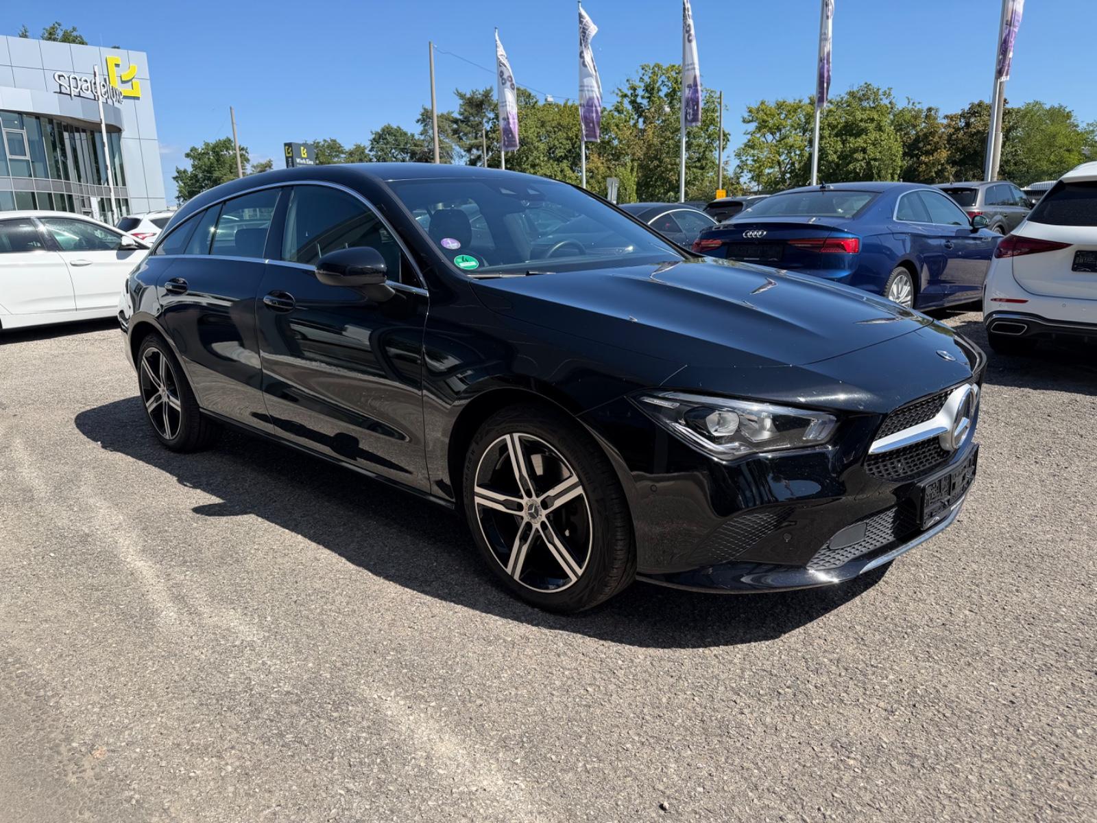 Mercedes-Benz CLA 250 Shooting Brake *LED*Navi*AHK*