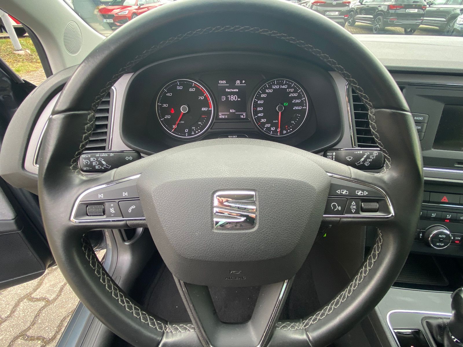 Fahrzeugabbildung SEAT Leon Style 1,0 TSI DSG *Winterpaket
