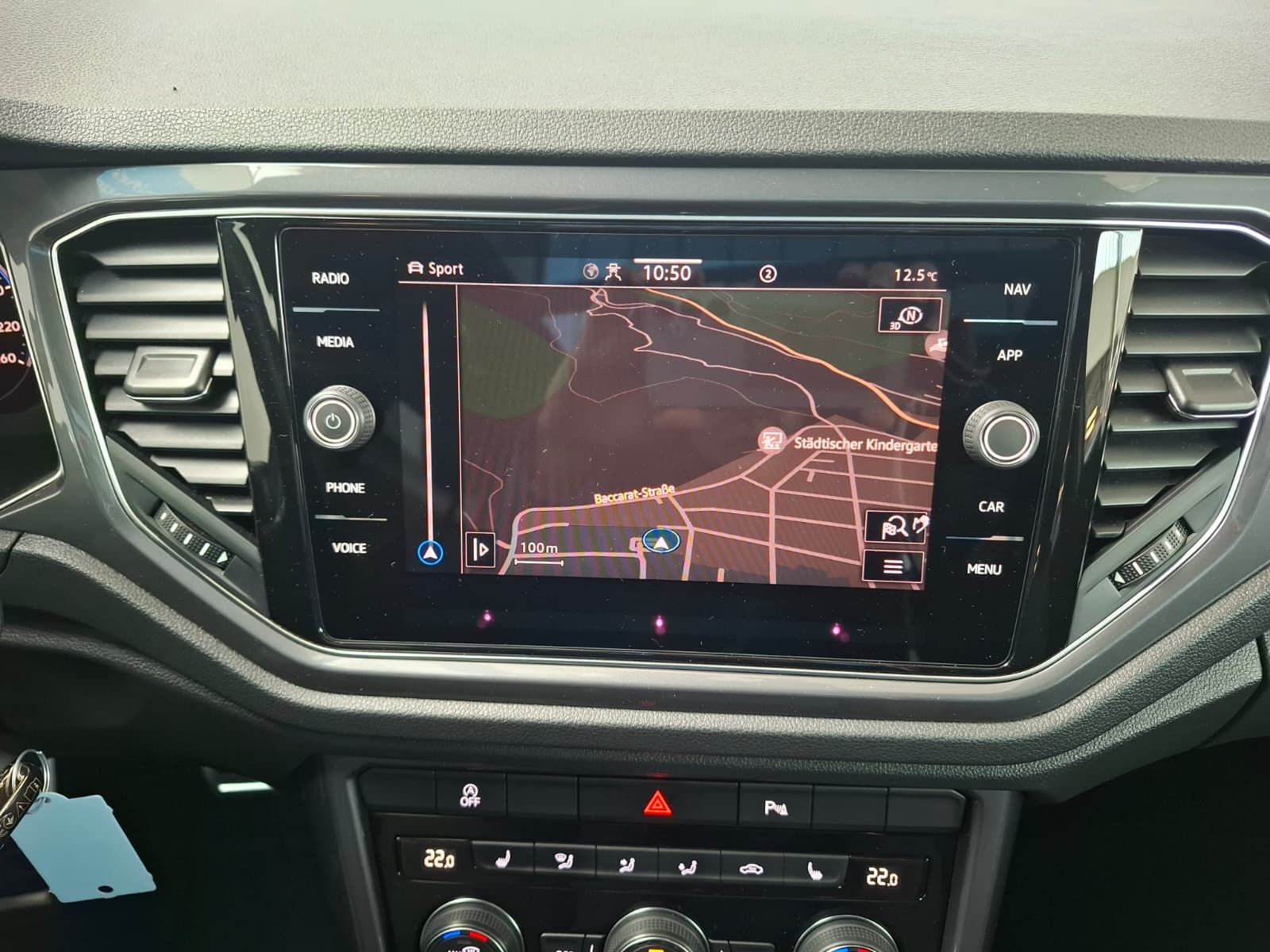 Fahrzeugabbildung Volkswagen T-Roc R-Line 2.0 TSI DSG 4Motion +ACC +DCC +LED