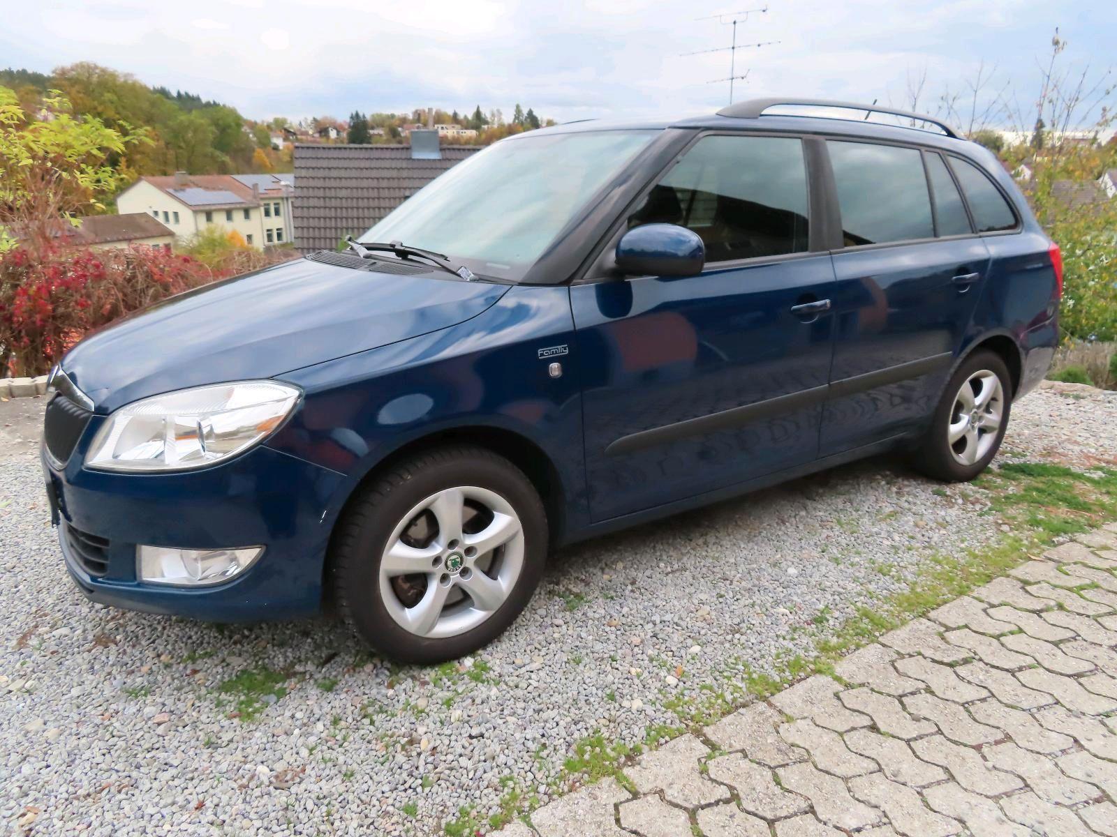 Skoda Fabia 2012 — rear view