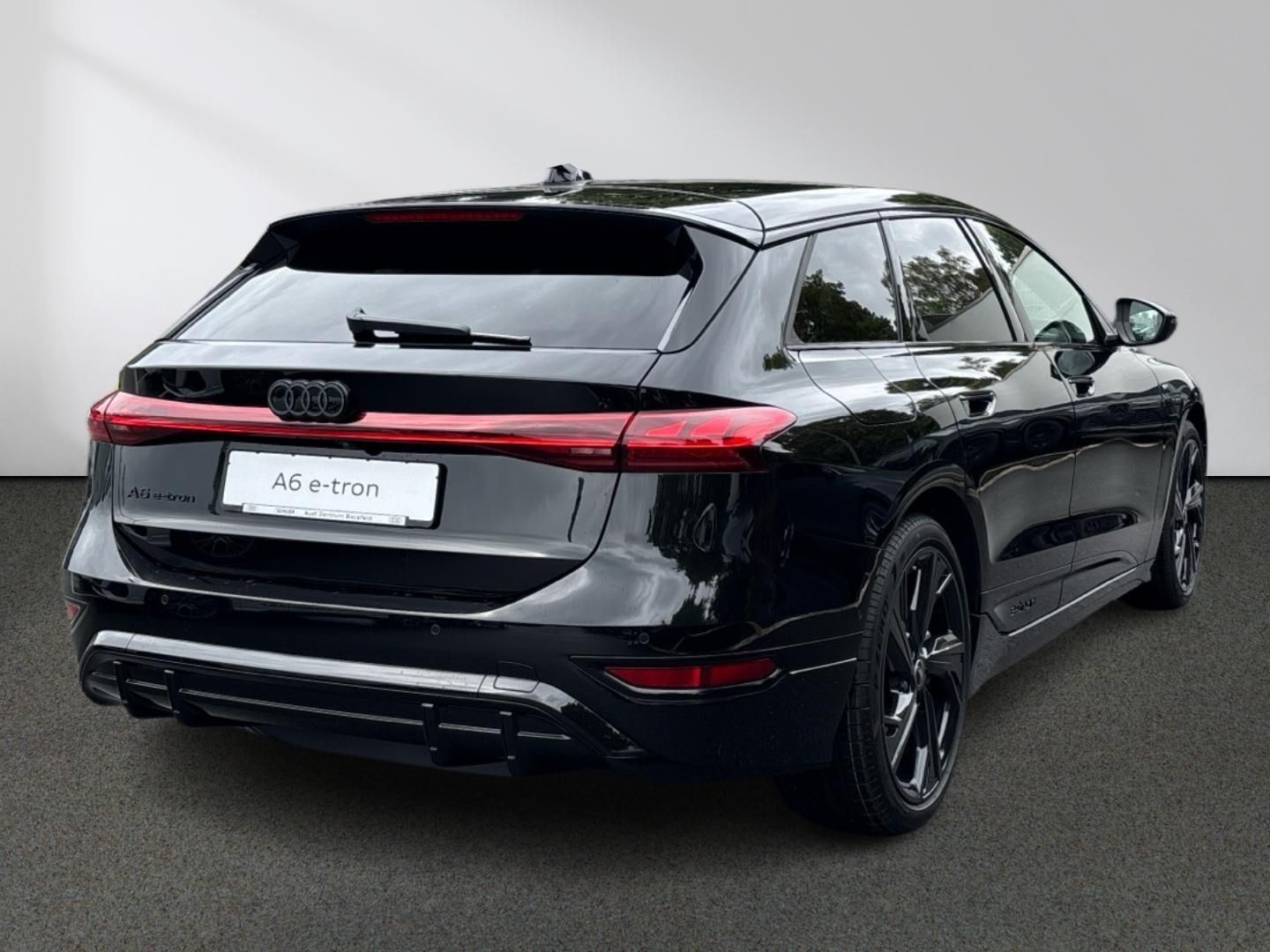 Audi A6 e-tron Avant performance Tech pro Paket Navi imagem 3