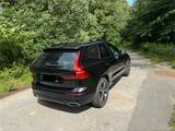 Volvo XC60 T6 R-Design AWD B&W HUD AHK STHZ Garantie - Volvo XC60 von privat