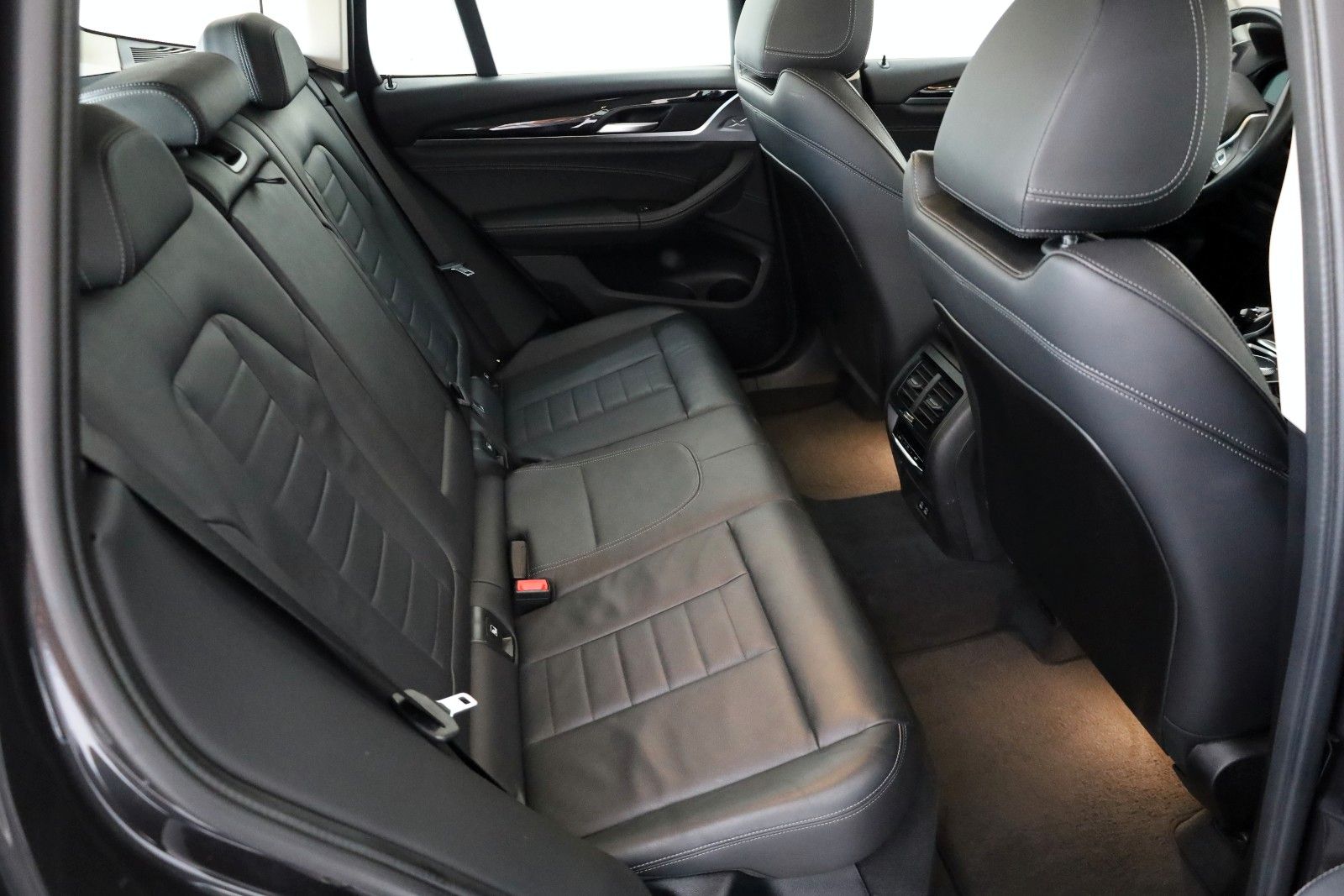 Fahrzeugabbildung BMW X3 xDrive30e,Leder,Navi,LED,SH,360Kamera,SportSi