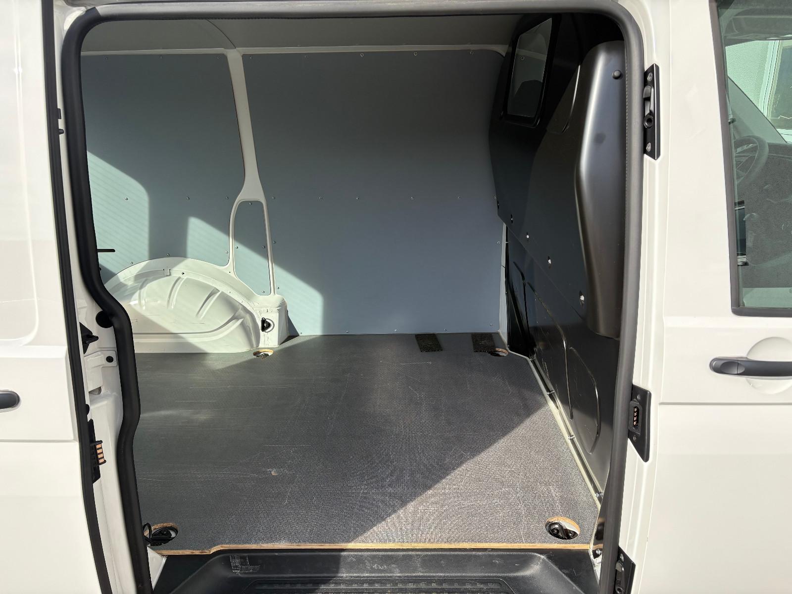 Volkswagen T6 Transporter 2.0, Kamera, AHK, Heckscheibe