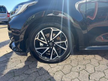 Toyota Yaris - 11