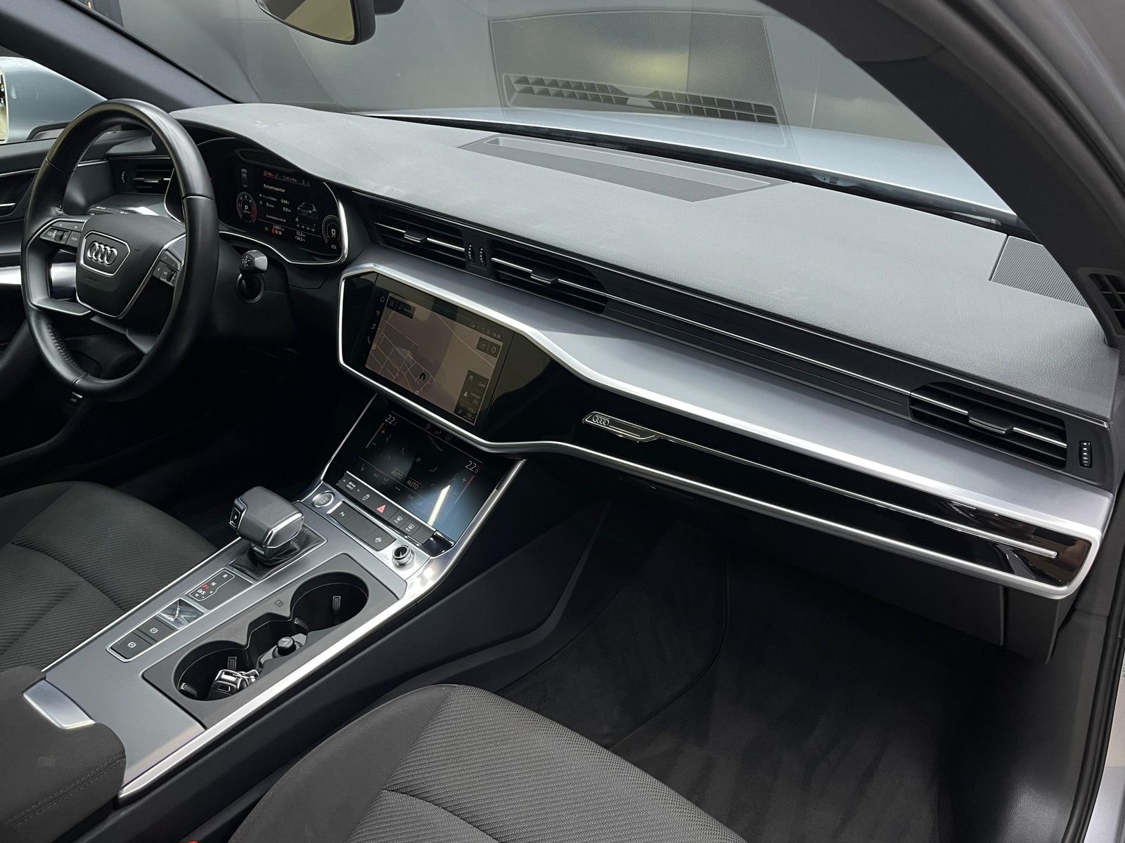 Fahrzeugabbildung Audi A6 40 TDI S-Tr. VIRTU+MATRIX+NAVI+SHZ+TEMP+AHK+