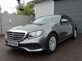 Mercedes-Benz E 200 Lim. 9G-Tronic PDC - Mercedes-Benz E 200 mit Benzin-Antrieb: Grau, Limousine