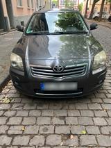 Toyota-Avensis - Toyota Avensis in Essen