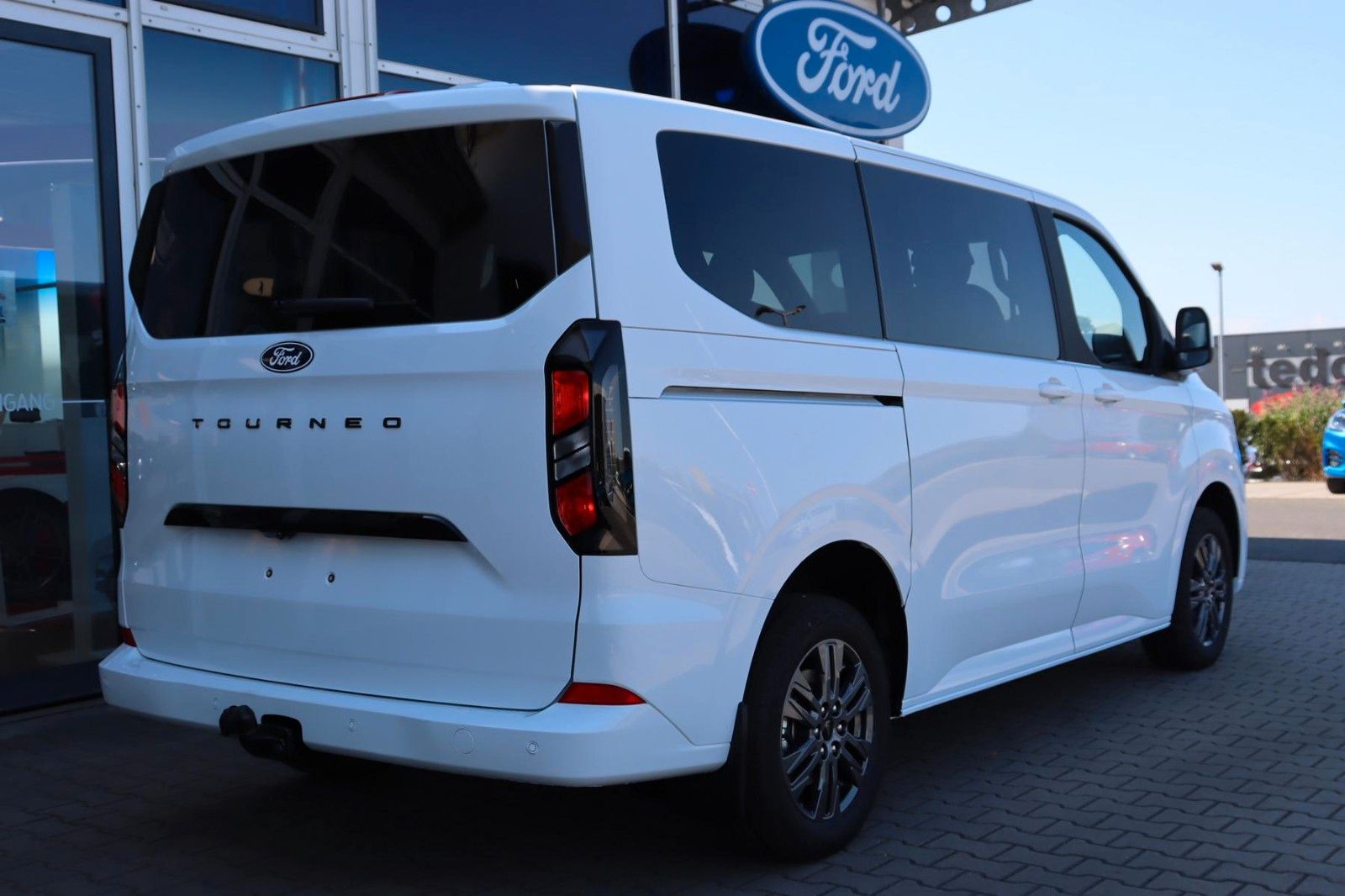 Ford Tourneo Custom Titanium 2.0 EcoBl. AHK 2,99% FIN foto 6