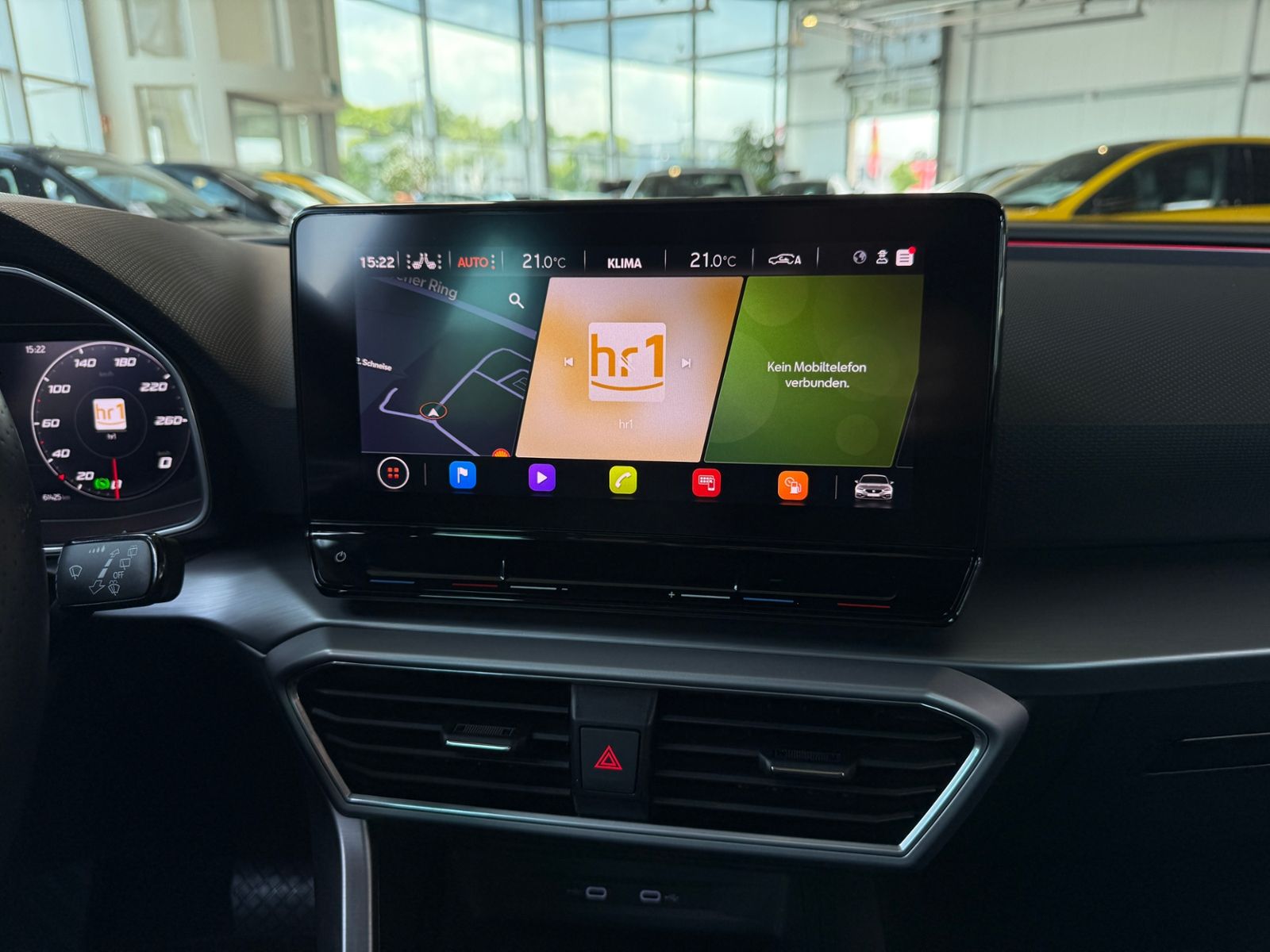 Fahrzeugabbildung SEAT Leon FR RFK LED NAVI CARPLAY
