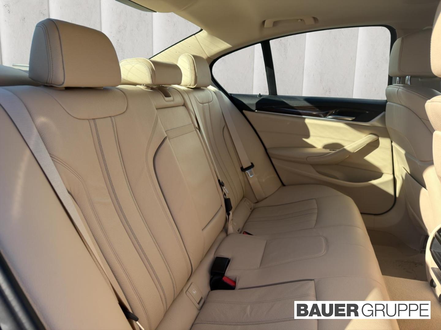 BMW 530 d Luxury Line LED Navi Prof. HUD Memory Park