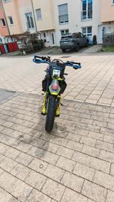 Husqvarna 701 Supermoto (Carbon) - SUPERMOTO