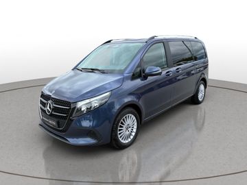 Mercedes V 220 - 1