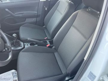 Volkswagen Polo - 11