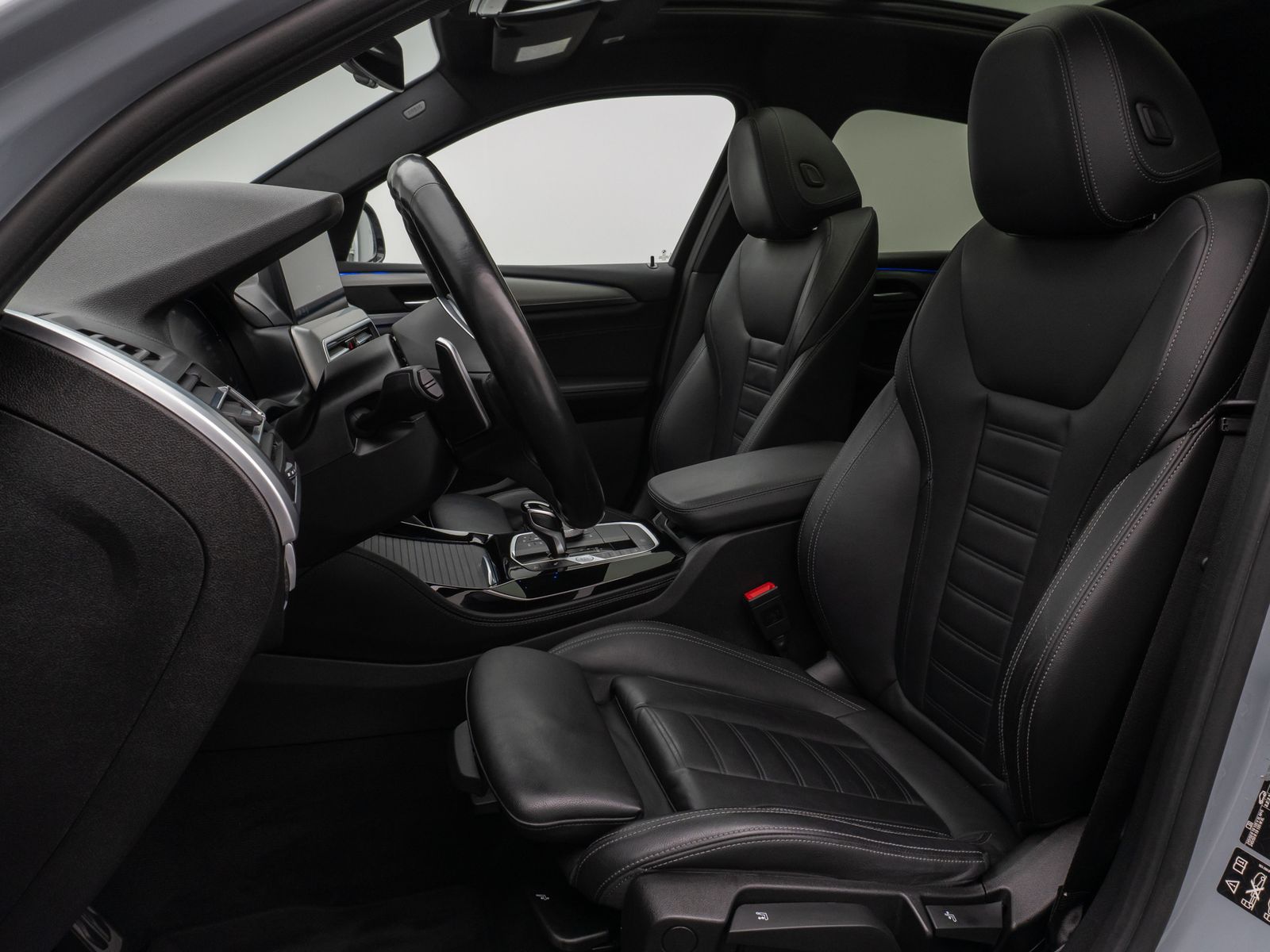 Fahrzeugabbildung BMW X4 xD30d M Sport Panorama Laser Kamera HUD HiFi