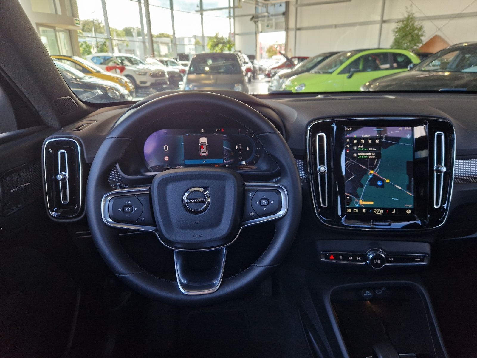 Fahrzeugabbildung Volvo XC40 Ultra Dark PANO KLIMA ALU AHK NAVI