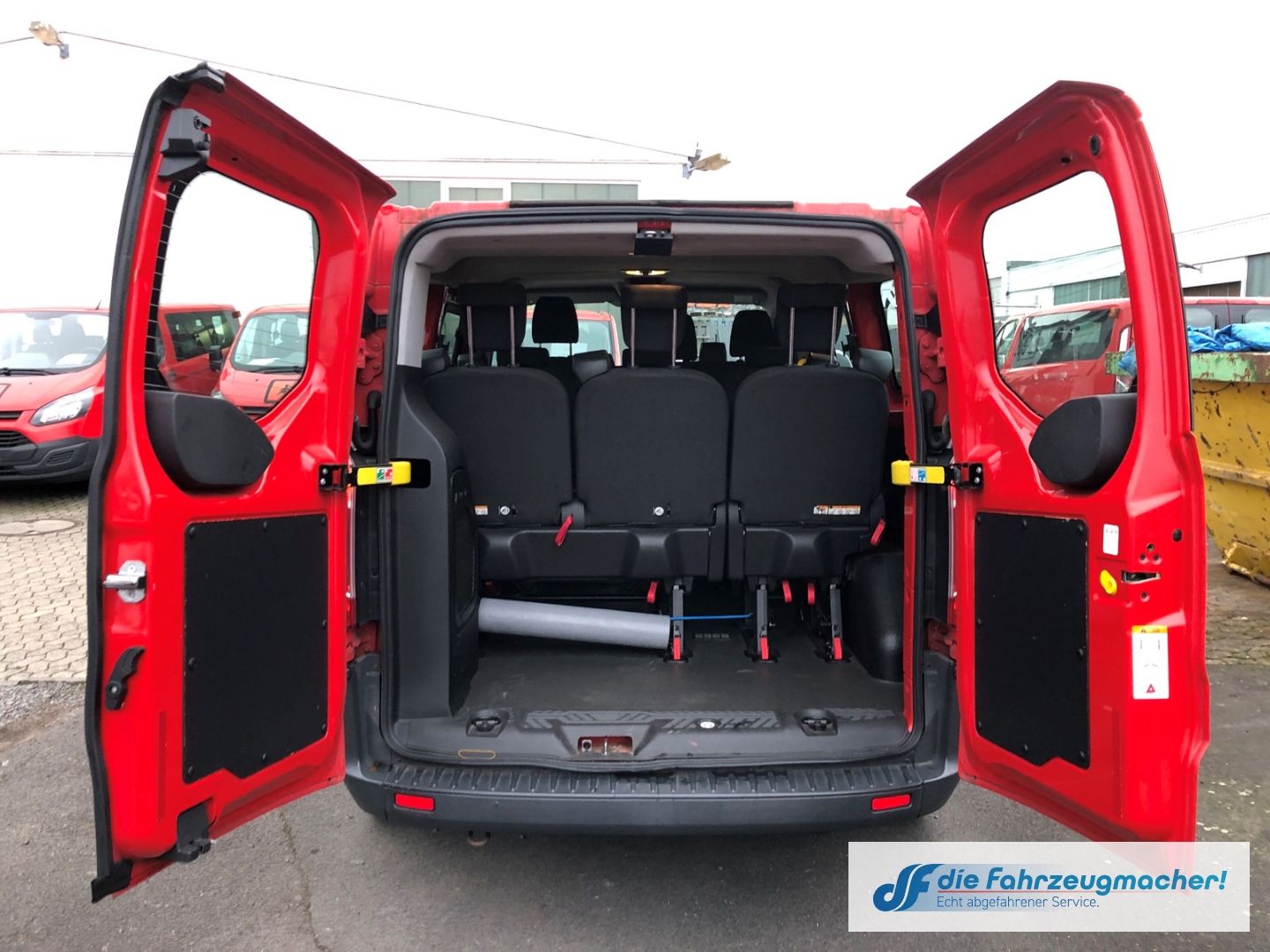 Fahrzeugabbildung Ford Transit Custom Kombi 300 L1 2.2 TDCi *2190