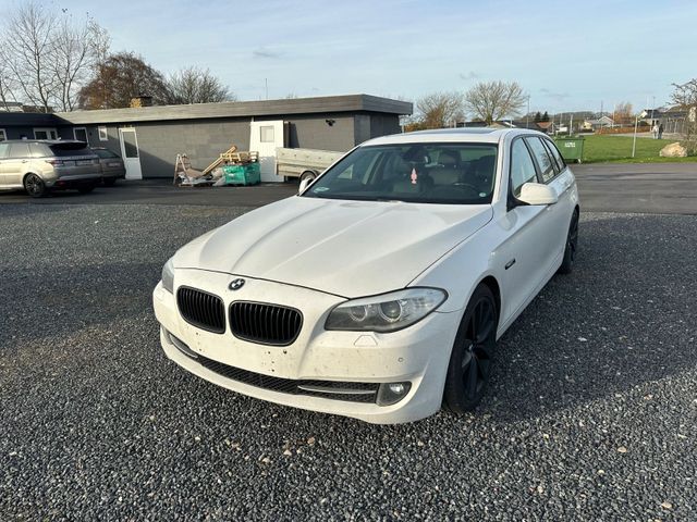 BMW 525 Baureihe 5 Touring 525d Automatic