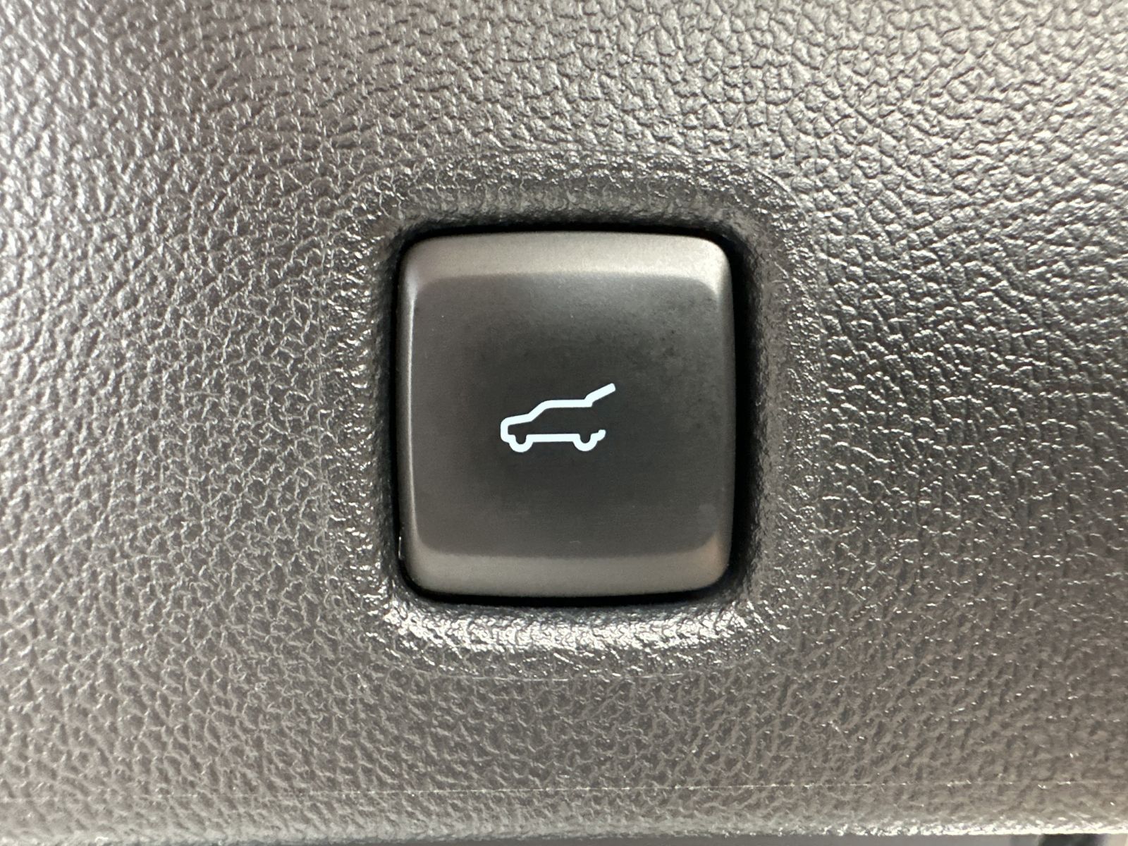 Fahrzeugabbildung Ford Kuga 2.5 Duratec PHEV Titanium X NAV+LED+PANO+PP