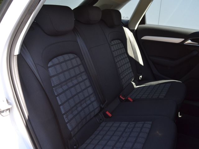 Q3 Sport 1.4 TFSI XENON/17-ZOLL/NAVI/APS/KLIMAAU