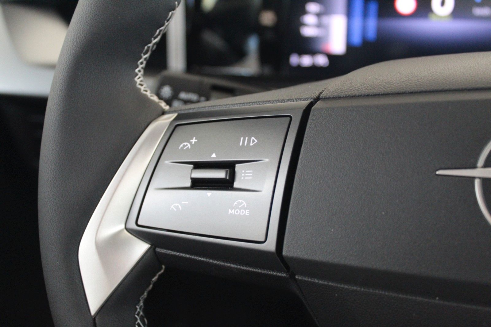 Fahrzeugabbildung Opel Frontera Elektro GS Navi*Sitzh*Lenkradh.*Kamera