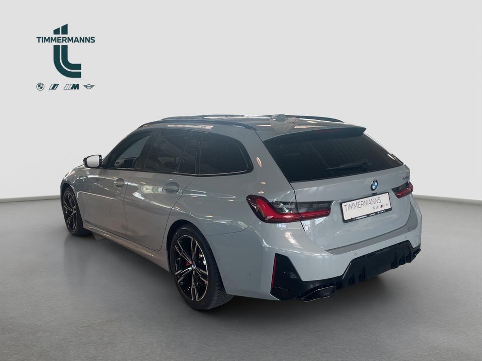 BMW M340d xDrive Touring M Sport Pro Pano Harman