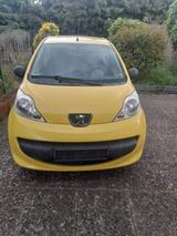 Peugeot 107 Petit Filou 70 Petit Filou - Peugeot 107: Gelb