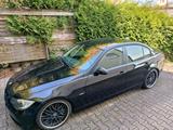 BMW 318i E90 - BMW 318: E90