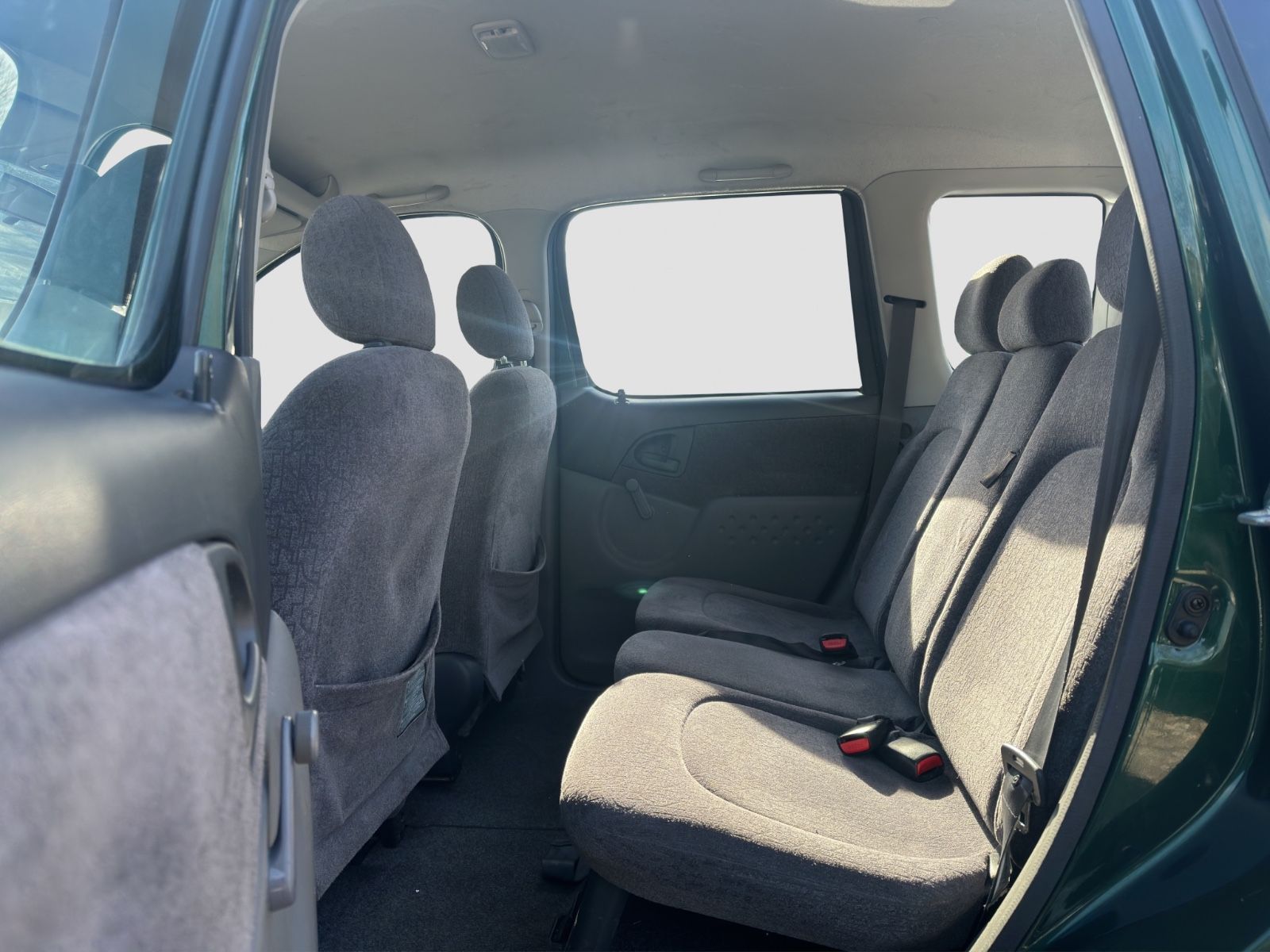 Fahrzeugabbildung Toyota Yaris Verso 1.3 linea Servo/Dachreling/TÜV NEU