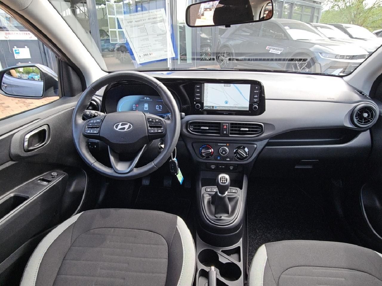 Fahrzeugabbildung Hyundai i10 1.2 Trend