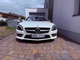 Mercedes-Benz SL 350 AMG Designo Massage Harman Kamera - weiße Mercedes-Benz SL 350