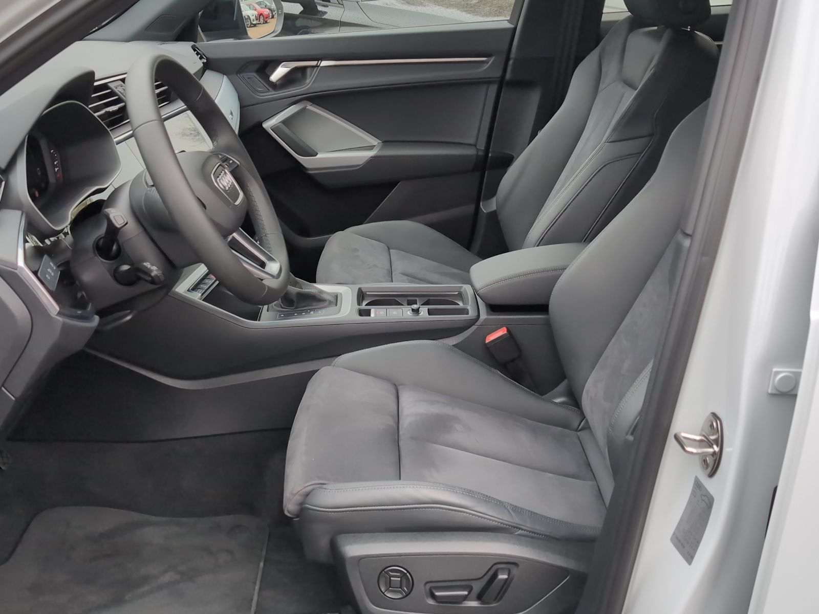 Audi Q3 - Bild 14