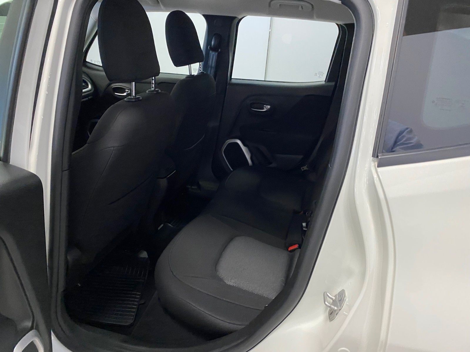 Fahrzeugabbildung Jeep Renegade 1.6 Longitude+KLIMA+ALLWETTER+GARANTIE+