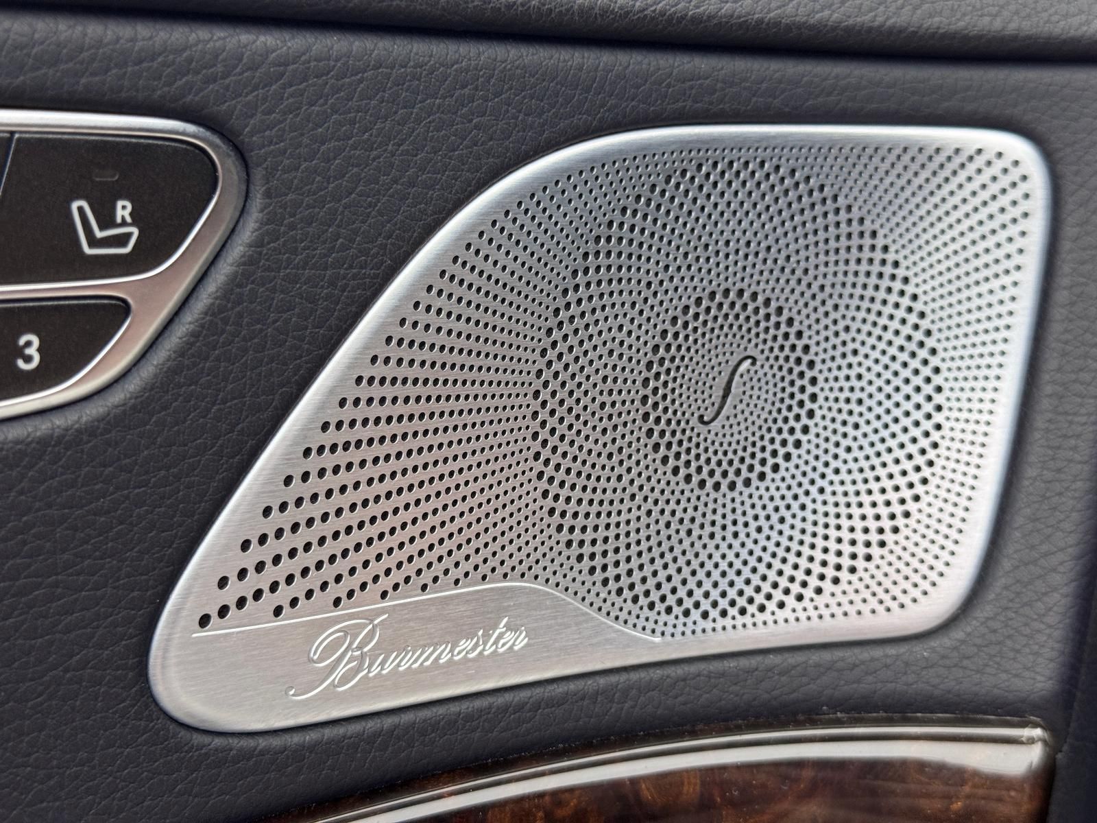 Fahrzeugabbildung Mercedes-Benz L 4MATIC/CHAUFFEUR/3xTV/BURM/PANO/DISTRO/HUD/360