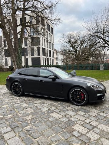 PORSCHE Panamera GTS Sport Turismo